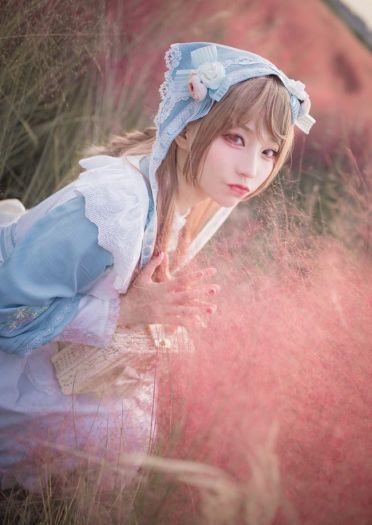 Lolita 那一季的花田 与少女的腼腆 cosplay
