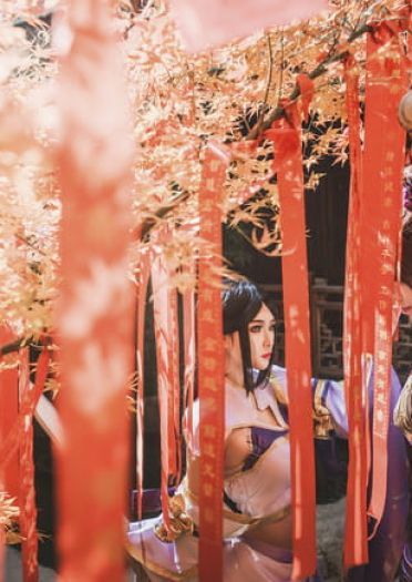 姻缘呢，上天安排的最大嘛~