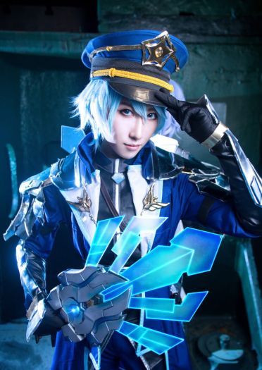 王者荣耀 诸葛亮 两只小亮亮你选哪个呀 cosplay