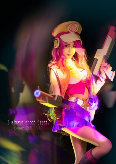 厄运小姐-电玩女神