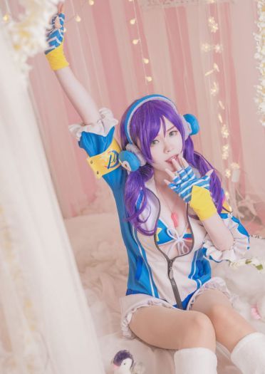 你是想要和我玩，还是想要和我的企鹅玩呢？