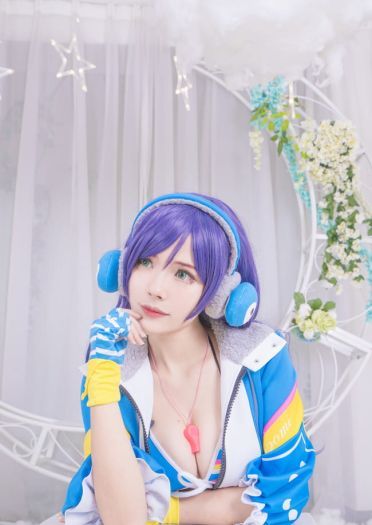 你是想要和我玩，还是想要和我的企鹅玩呢？