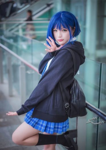 《DARLING in the FRANXX》莓 cos场照