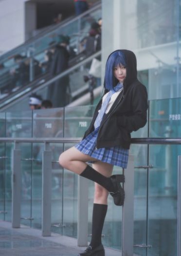 《DARLING in the FRANXX》莓 cos场照