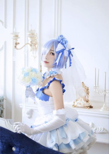 Re:从零开始的异界生活 花嫁蕾姆 cosplay图片