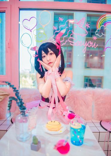 妮可情人节女仆