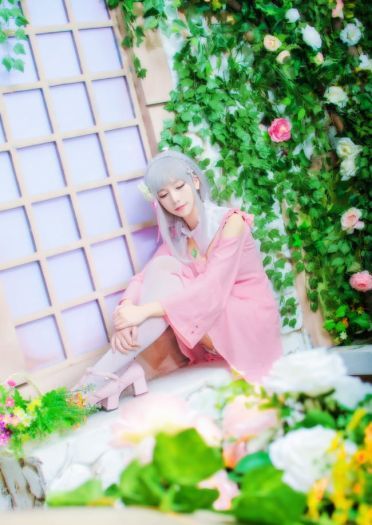 艾米莉娅粉色常服