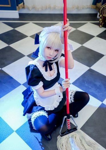 Fate 阿尔托利亚 女仆 cosplay
