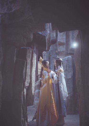 剑侠情缘网络版叁 雪河藏剑成女&秦风纯阳成女 cosplay图片(1)