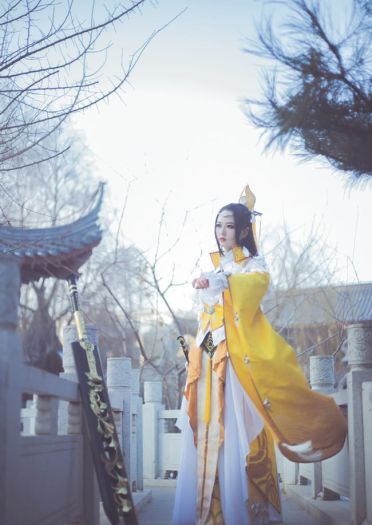 剑侠情缘网络版叁 雪河藏剑成女&秦风纯阳成女 cosplay图片(1)