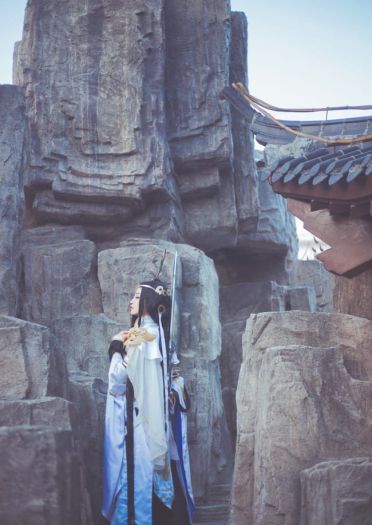 剑侠情缘网络版叁 雪河藏剑成女&秦风纯阳成女 cosplay图片(1)