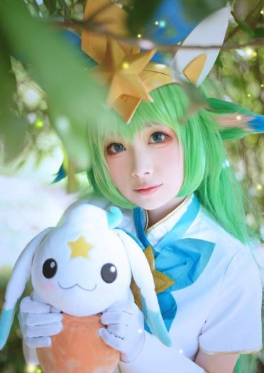 英雄联盟 仙灵女巫璐璐 cosplay图片
