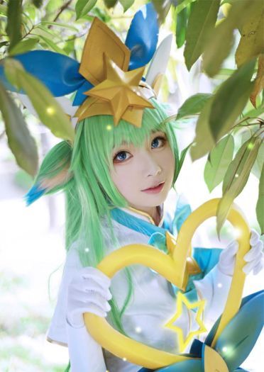 英雄联盟 仙灵女巫璐璐 cosplay图片