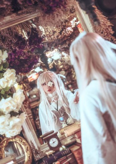 蔷薇少女-黑與白