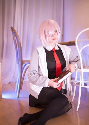 Fate/Grand Order 盾娘玛修 cosplay图片