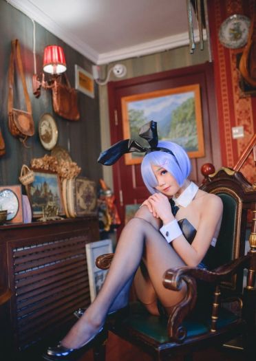 蕾姆兔女郎黑丝 cosplay