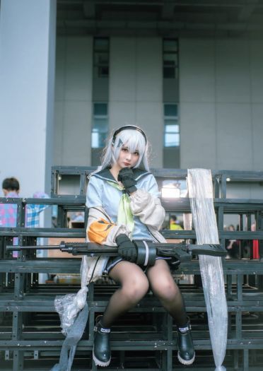 少女前线 黑丝御姐 cosplay