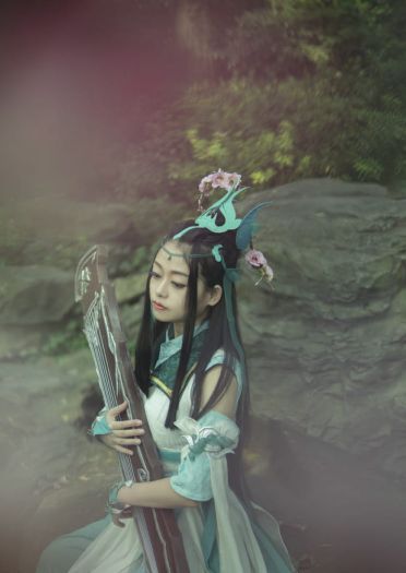 剑侠情缘网络版叁长歌琴娘入门套