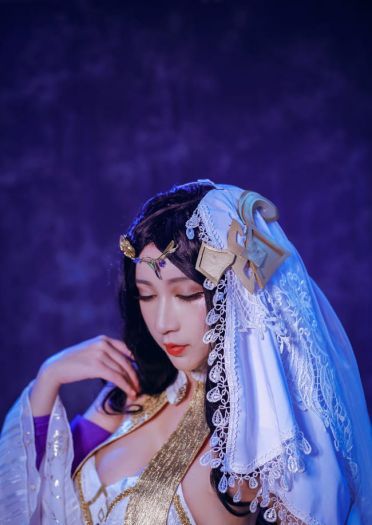 这么直白的盯着妾身，好羞涩哦～