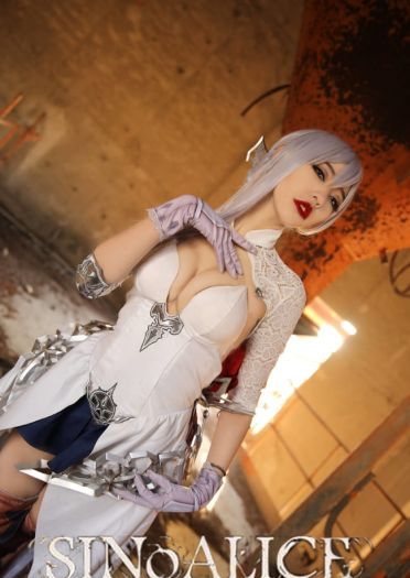 《死亡爱丽丝》白雪姬