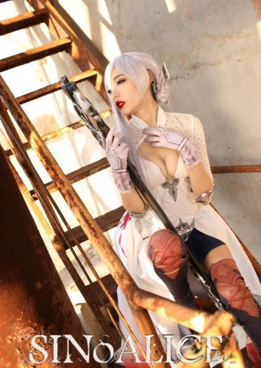 《死亡爱丽丝》白雪姬