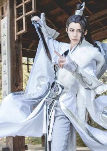 不昧本来，太虚明月流辉过