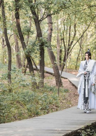 不昧本来，太虚明月流辉过