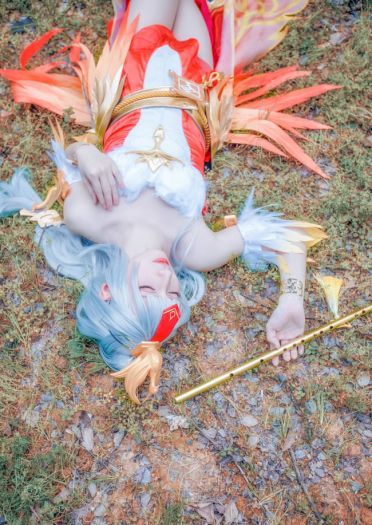 身作彩凤双飞翼，心有灵犀一点通