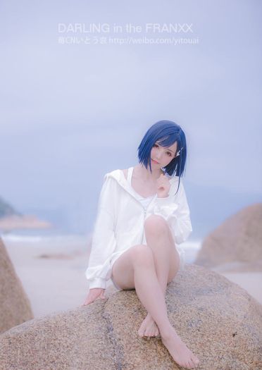 DARLING in the FRANXX 莓cos正片