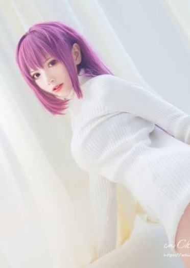 18岁的少女！才不是什么老巫婆！