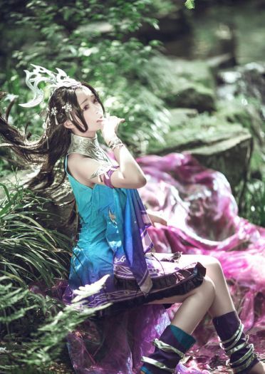 剑网三 五毒秦风套萝莉