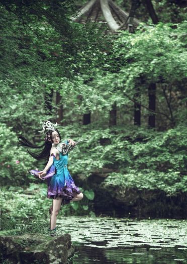 剑网三 五毒秦风套萝莉