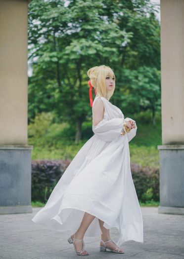 【cos正片】尼禄睡衣cos