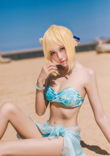 【cos正片】Fate/Extra Saber 泳装