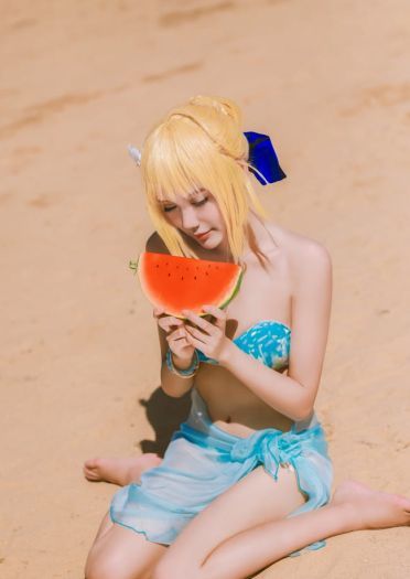 【cos正片】Fate/Extra Saber 泳装