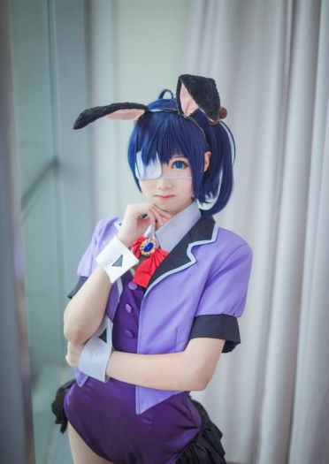 【cos场照】小鸟游六花兔女郎场照