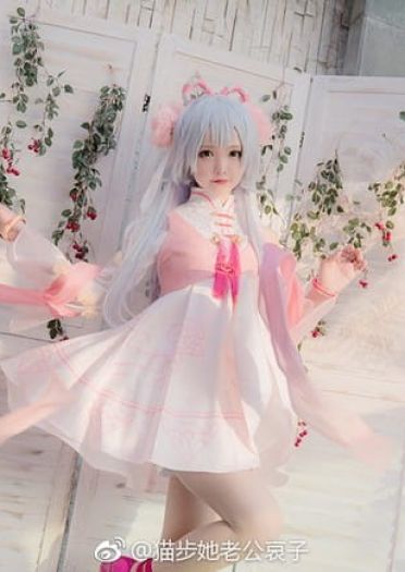 洛天依 宅舞 哀子 cosplay