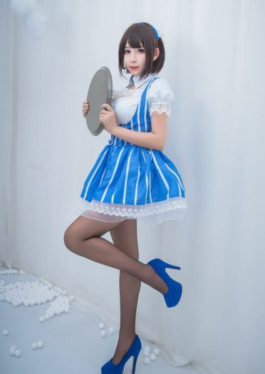路人女主的养成方法 黑丝 女仆 cosplay