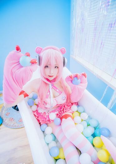 超级索尼子 暴力熊出镜 cosplay