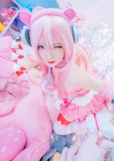 超级索尼子 暴力熊出镜 cosplay