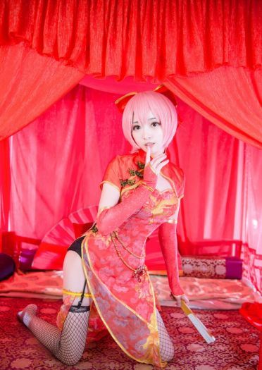 VOCALOID LUKA 巡音 cosplay