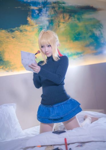 【cos正片】不来一起枕头大战嘛？