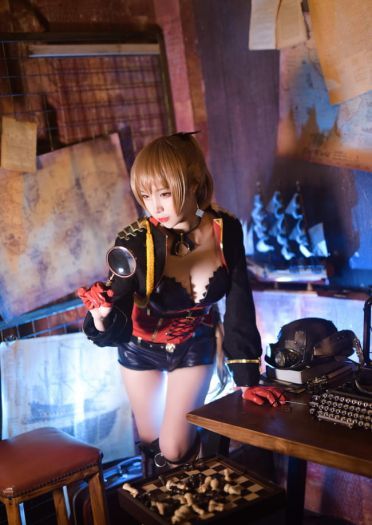 碧蓝航线 御姐 战列舰 朋克 cosplay