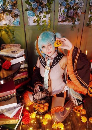 VOCALOID 万圣节 初音ミク 双马尾 绝对领域 cosplay