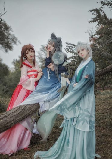 VOCALOID 洛天依 言和 乐正绫 cosplay