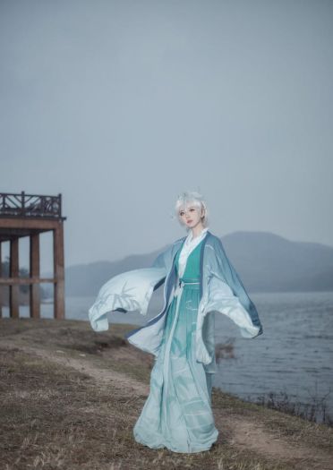 VOCALOID 洛天依 言和 乐正绫 cosplay