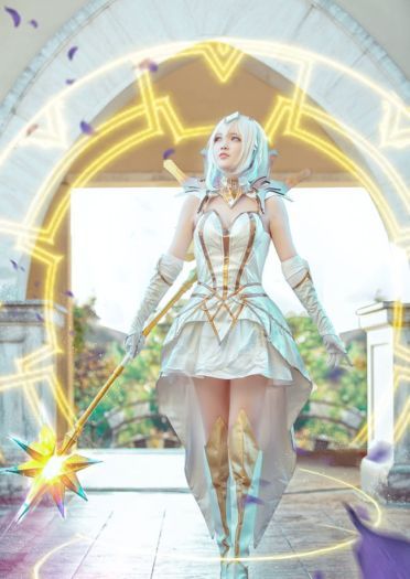 【COS正片】英雄联盟 拉克丝 大元素使 coser逸仔_