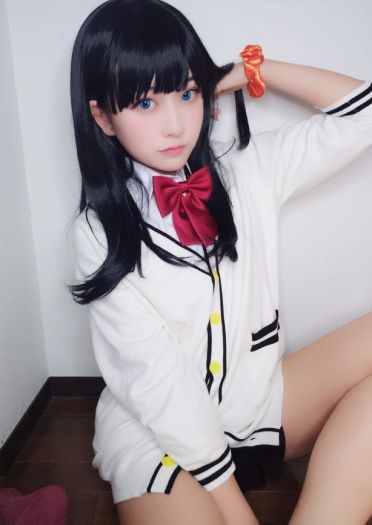 我永远喜欢宝多六花的肉腿～