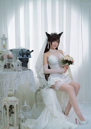 碧蓝航线 爱宕犬 婚纱