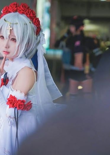 理想乡场照德莉莎月下初拥